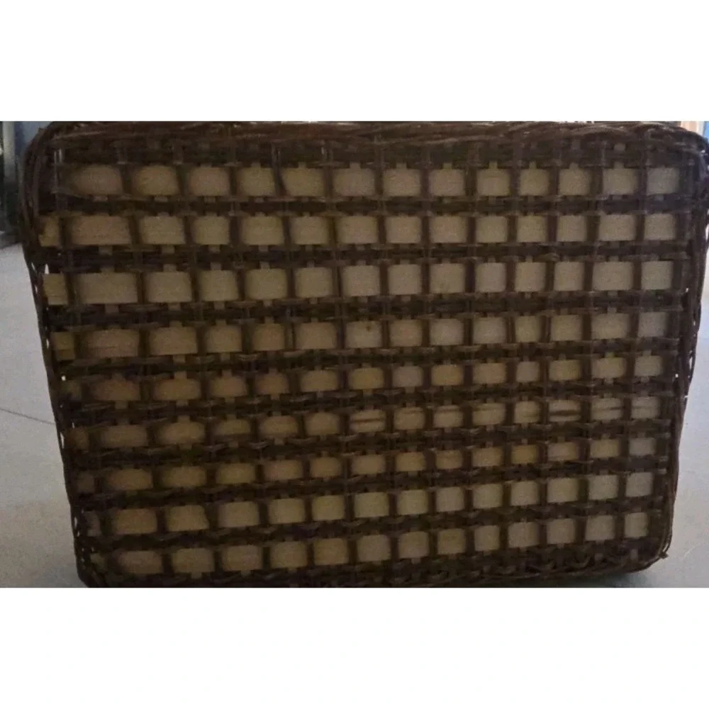 VTG‎ Wicker Picnic Basket Rattan Suitcase Style Leather Strap Weave Cottagecore
